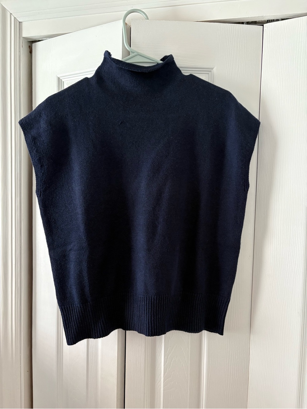 Sleeveless Mock Neck Knit Top - Navy